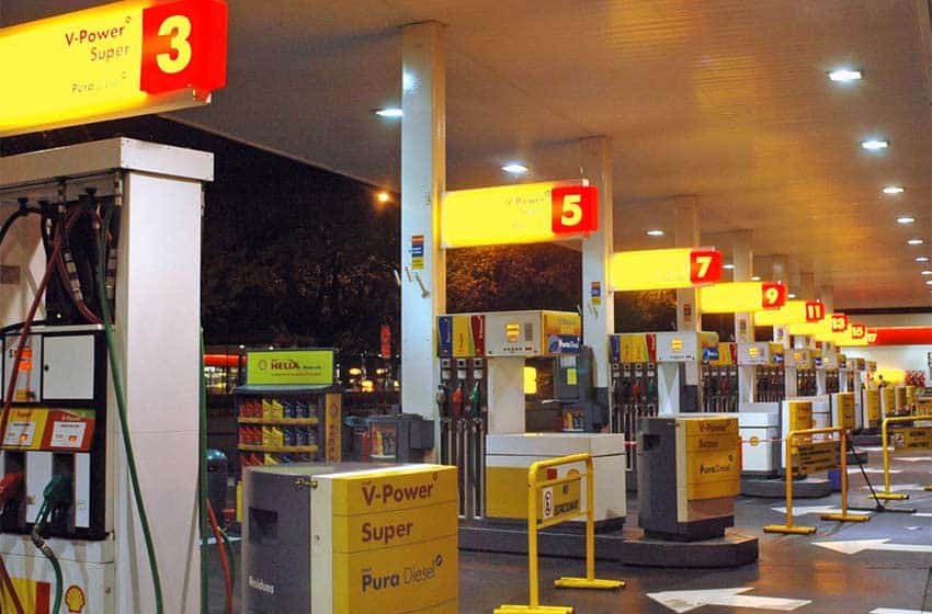 Shell, Puma y Axion siguieron a YPF y también subieron la nafta y el gasoil: qué precios tienen sus combustibles en Rosario