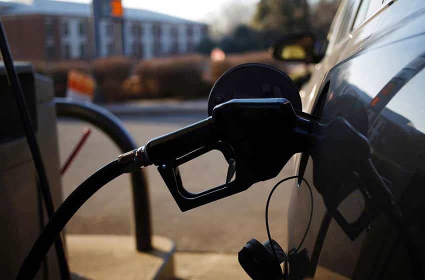 Aumento de combustibles: Axion, Shell y Puma anunciaron subas en sus naftas