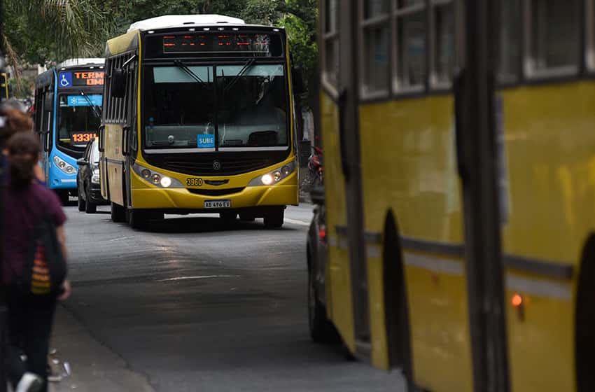 Sin colectivos: se confirmó el paro de transporte en Rosario y el interior por 48 horas