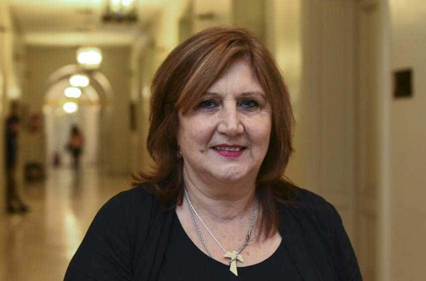 La ministra de Educación Adriana Cantero dio positivo de coronavirus