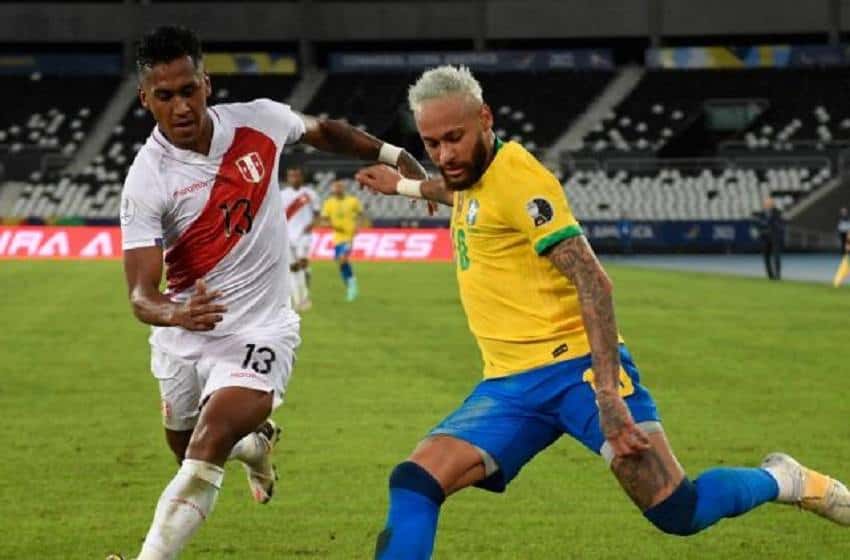 Brasil enfrenta a Perú buscando ser el primer finalista