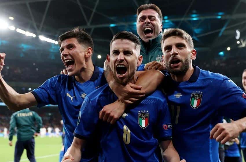 Italia eliminó por penales a España y es el primer finalista de la Eurocopa