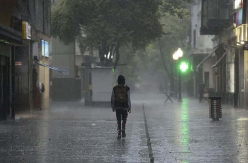 A sacar el paraguas: rige un alerta meteorológico en Rosario y alrededores