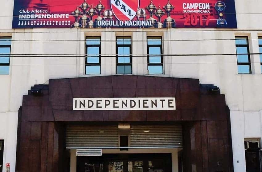Suspendieron las elecciones en Independiente tras la presentación judicial de Fabián Doman