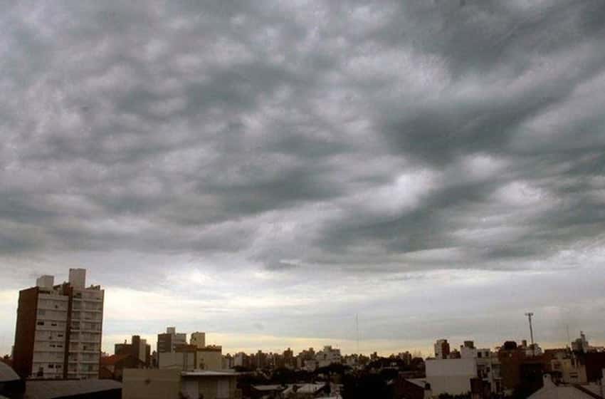 Domingo nublado y agradable en Rosario pero ya sin lluvias hasta nuevo aviso