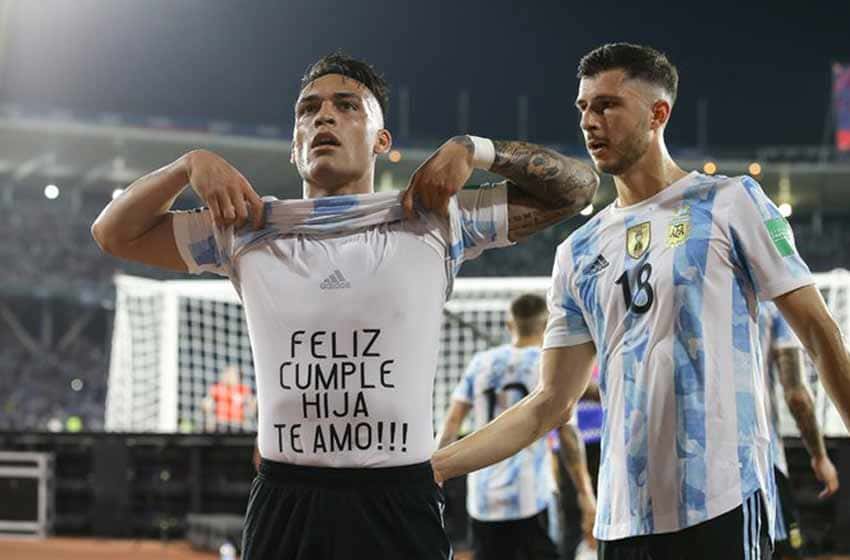 Argentina no sufrió las ausencias de nombres y venció con justicia a Colombia