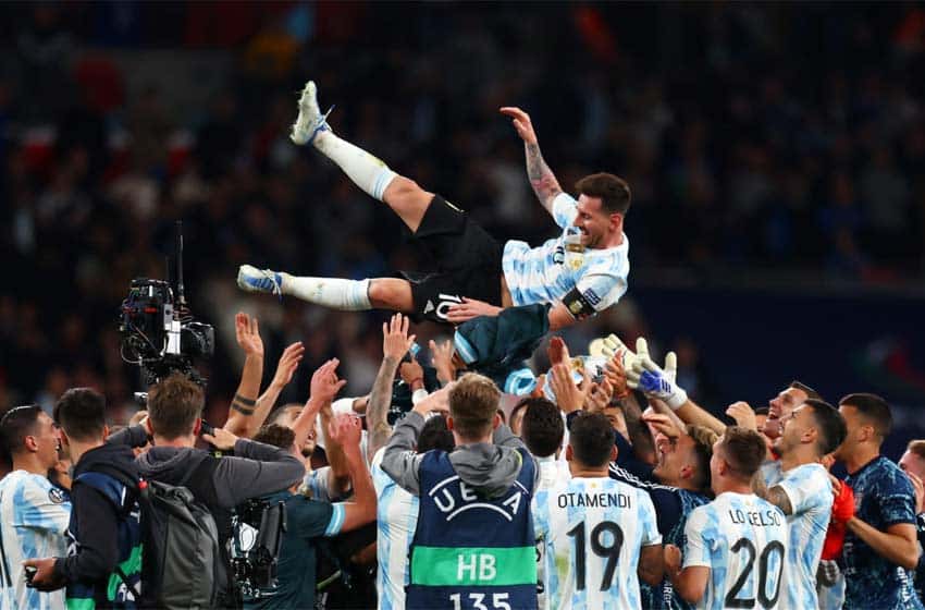 Scaloneta imparable: Argentina goleó a Italia y gritó campeón en Wembley