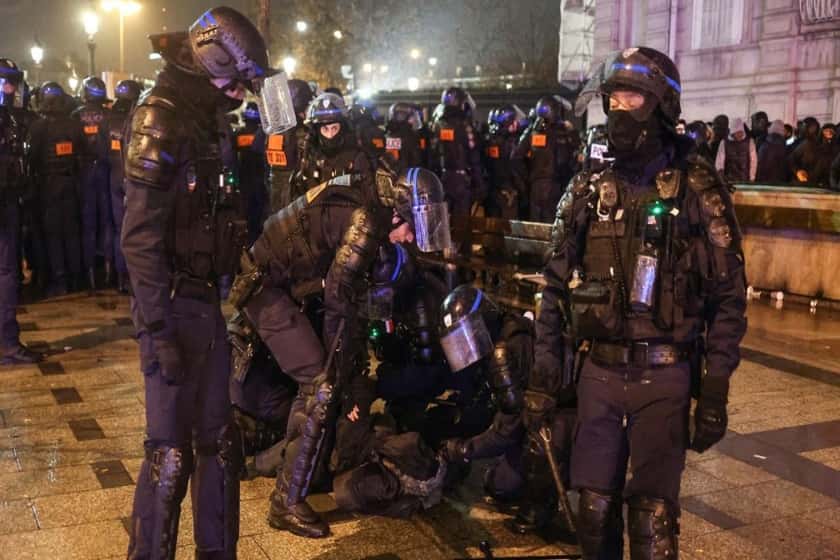 Francia: más de 200 detenidos por incidentes tras la derrota ante Argentina