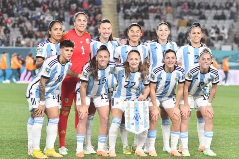 Mundial femenino: Argentina busca hacer historia en un partido clave ante Sudáfrica