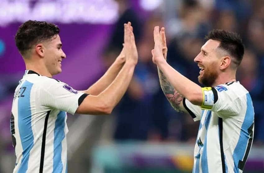 Messi, Julián Álvarez y la hinchada de Colón, nominados a los premios The Best que entrega la FIFA