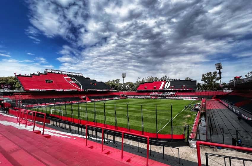 El Coloso será la sede del partido desempate por el descenso entre Colón y Gimnasia