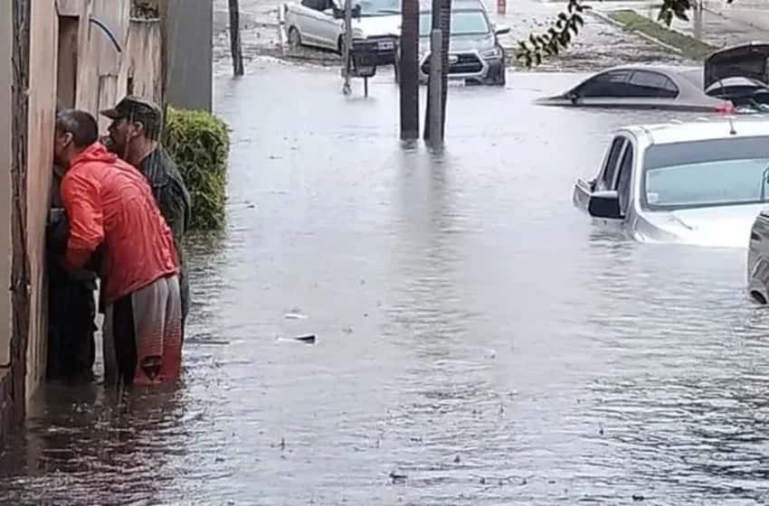 Corrientes bajo el agua: durante el fuerte temporal cayeron más de 200 milímetros