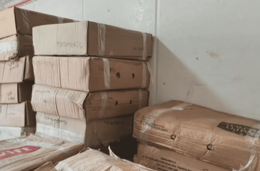 Encontraron 15 toneladas de alimentos en un depósito de barrio Ludueña