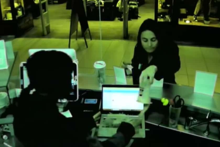 Video: la insólita reacción de una clienta en un shopping rosarino