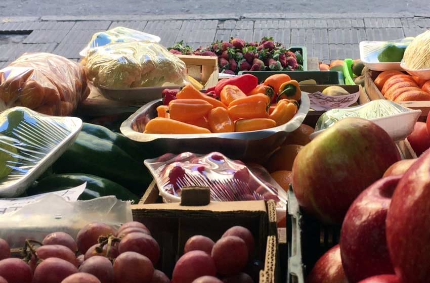 Especialista advierte por aumentos en frutas y verduras