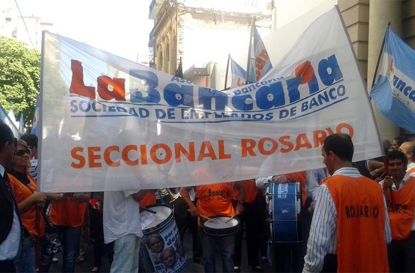 Rosario no tendrá bancos este jueves por reclamos salarial de los trabajadores