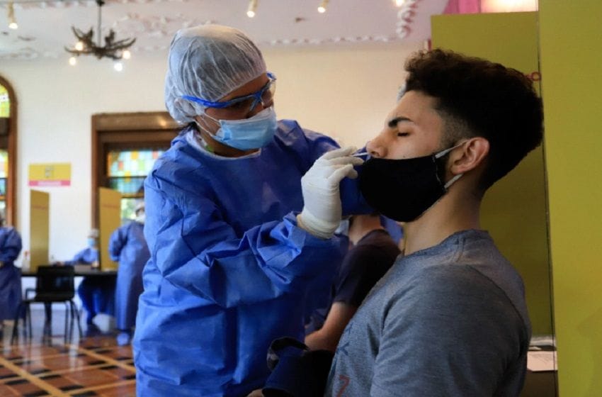 Marcado descenso de contagios de coronavirus: más de 11 mil casos y 128 nuevas muertes