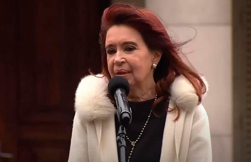 Cristina Fernández: «Estoy ante un pelotón de fusilamiento mediático judicial»