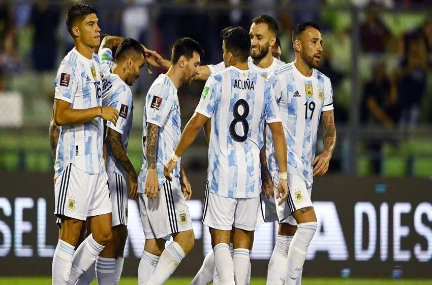 El campeón de América pisó firme en Caracas: Argentina le ganó a Venezuela y dio un nuevo paso rumbo a Qatar
