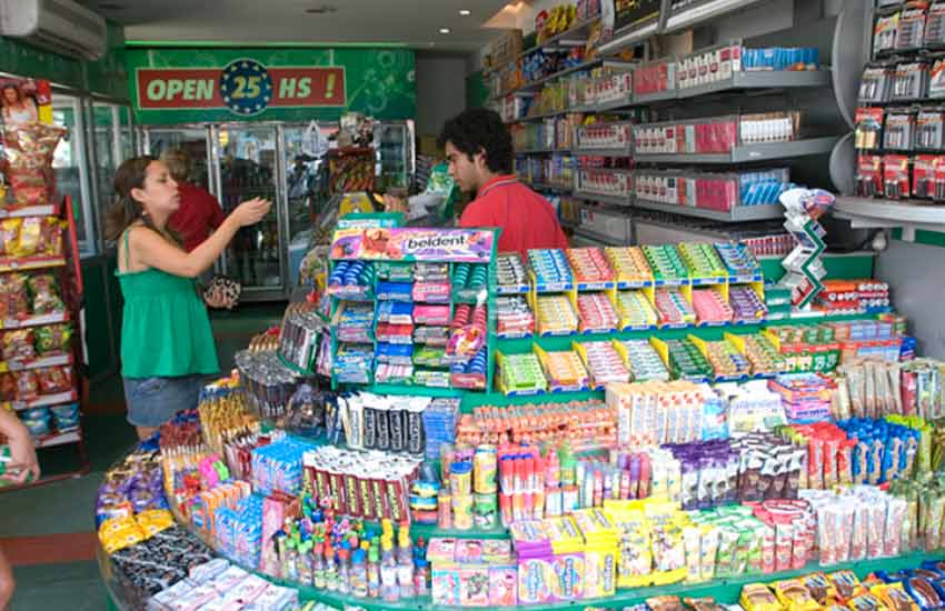 Kiosqueros de Rosario le pidieron una reunión a Javkin para regularizar grandes cadenas: denuncian ilegalidad