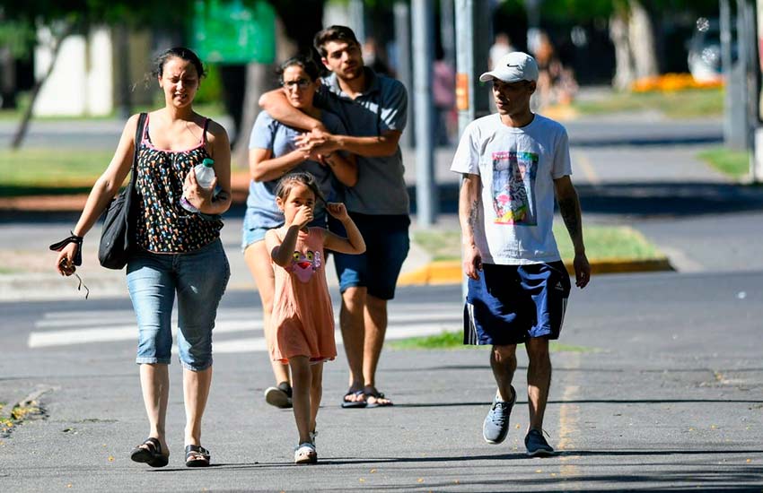 Continúan las cifras altas: Rosario reportó más de 1.200 contagios de coronavirus