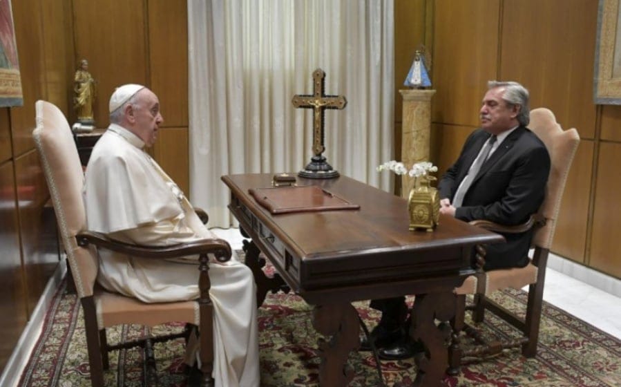 El Gobierno confirmó que Alberto Fernández visitará al Papa Francisco