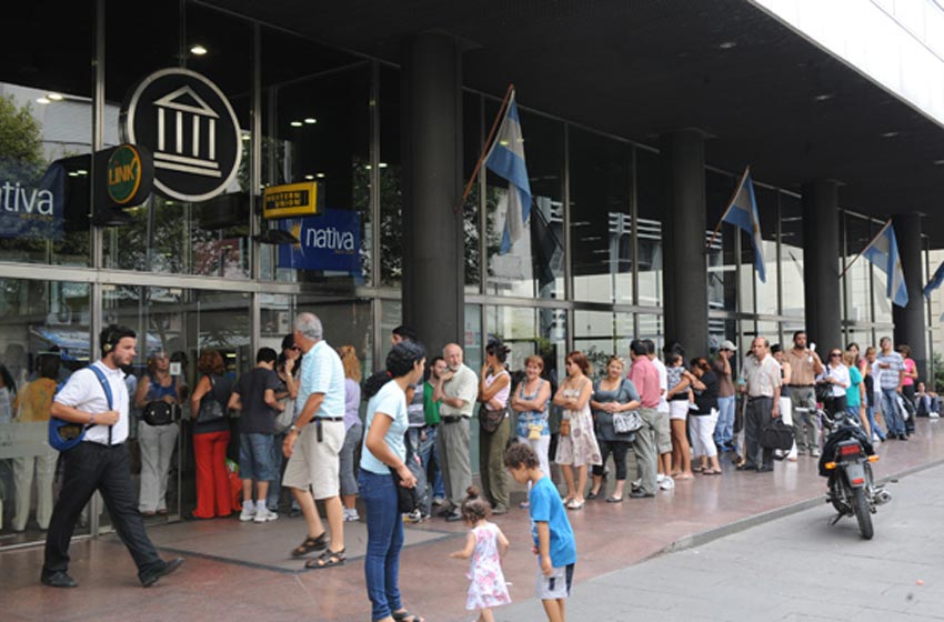 Atención reducida en los bancos de todo el país