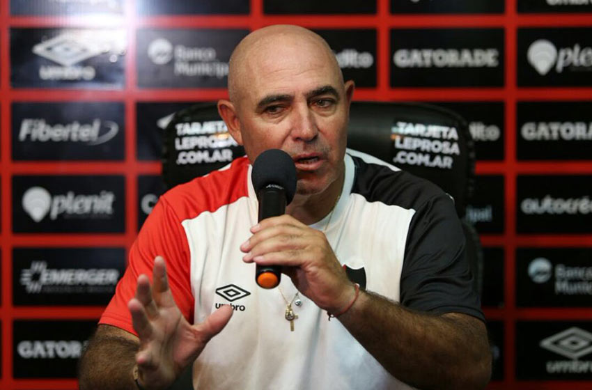 Llop: «No merecimos perder, no hicimos un mal partido»