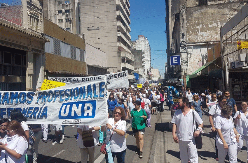 Reclaman a Lifschitz que promulgue la ley que incluye enfermeros al régimen de profesionales de la salud