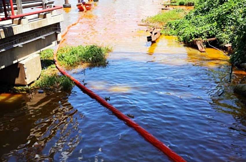 El gobierno de Santa Fe fijo posición sobre el derrame de aceite en el Río Paraná