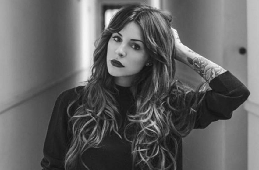 La foto más jugada de Cande Tinelli: posó como Dios la trajo al mundo y lo subió a Instagram