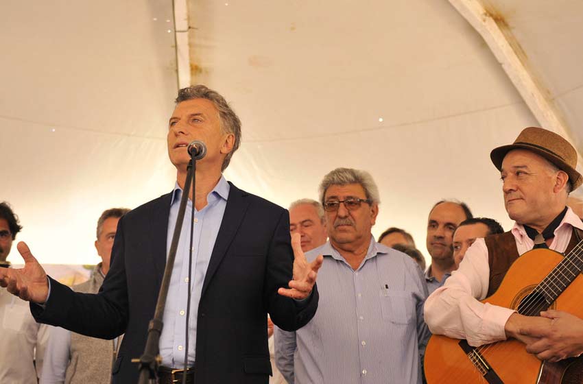 Macri anunció financiamiento del Estado para la compra de maquinaria agrícola