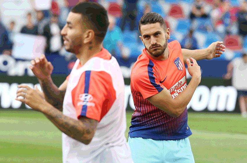 Angelito Correa pegó un patadón y vio la roja
