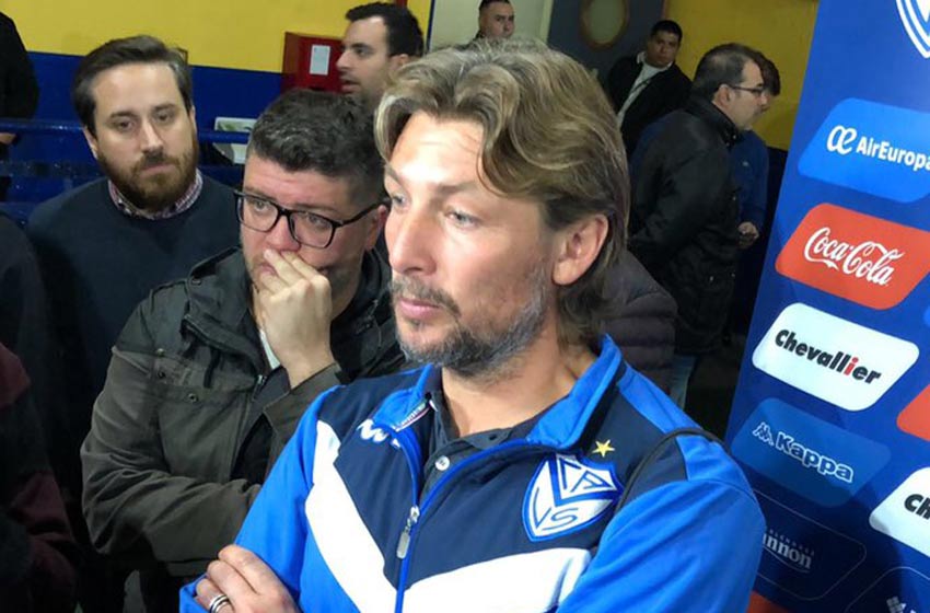 Ante una posible llegada a Newell’s, Heinze avisó que «la prioridad la tiene Vélez»