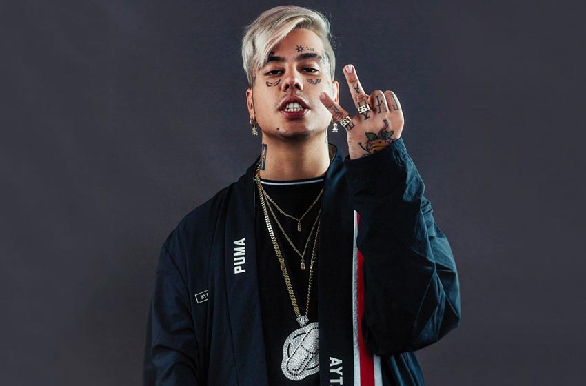 El cantante de trap Duki se filmó cuando quiso ir a golpear a un youtuber