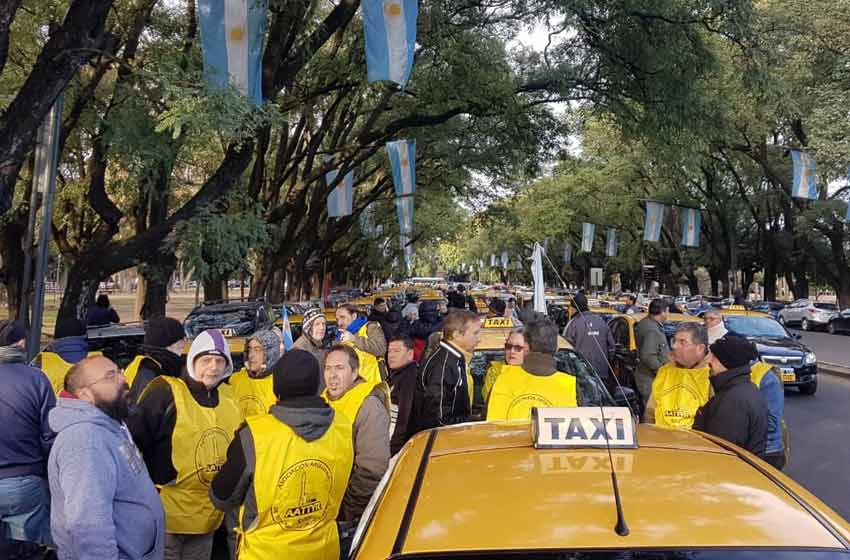 Taxistas realizarán un abrazo simbólico al gremio de peones