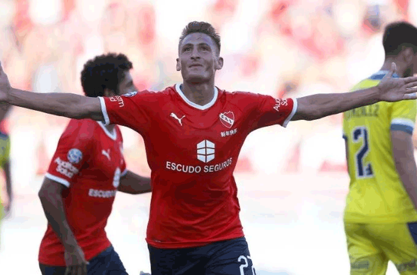 Central hizo agua en Avellaneda y fue goleado por Independiente