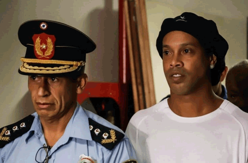 Ronaldinho, con arresto domiciliario