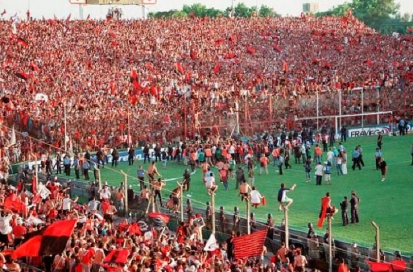 “Es muy difícil llevar 50 mil personas de visitante”: el recuerdo de Julián Maidana sobre la histórica movilización rojinegra en 2004