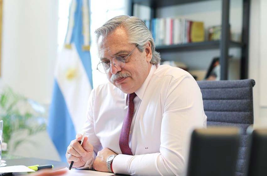 Alberto Fernández se reunirá con los gobernadores para analizar el aumento de casos de coronavirus