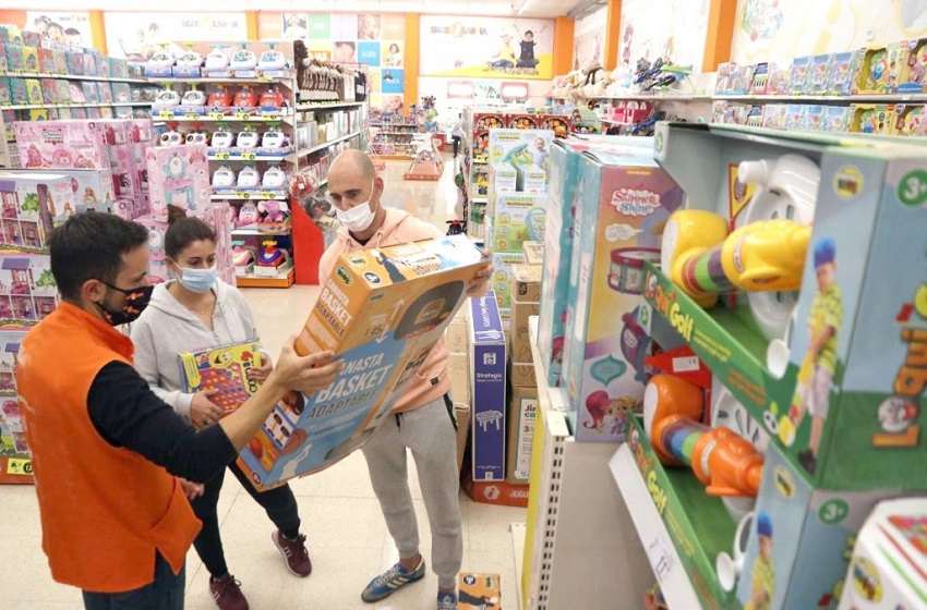 Regalos para las fiestas: Papá Noel también le hace frente a la inflación