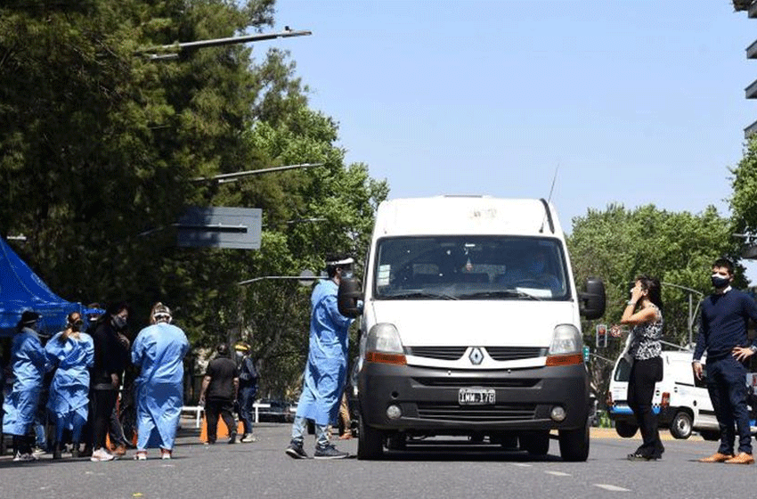Reportan más de 400 nuevos casos de coronavirus en Rosario