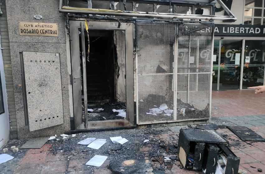 El guardia de seguridad herido en el ataque a la sede de Central está internado con quemaduras en la cara y manos