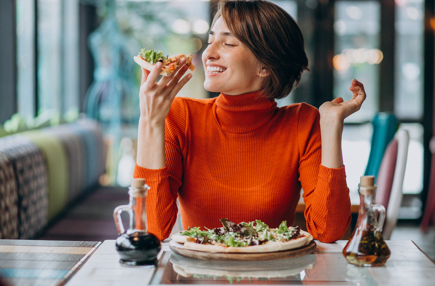 La difícil tarea de comer despacio