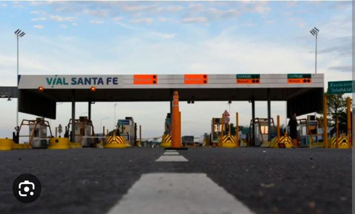 Autopista Rosario – Santa Fe: levantan las barreras del peaje por la continuidad laboral de 54 trabajadores