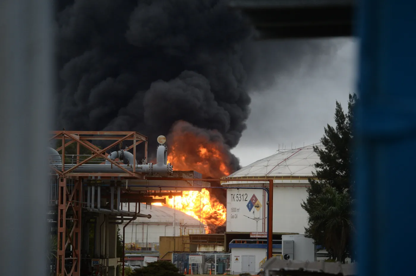 incendio refineria ypf