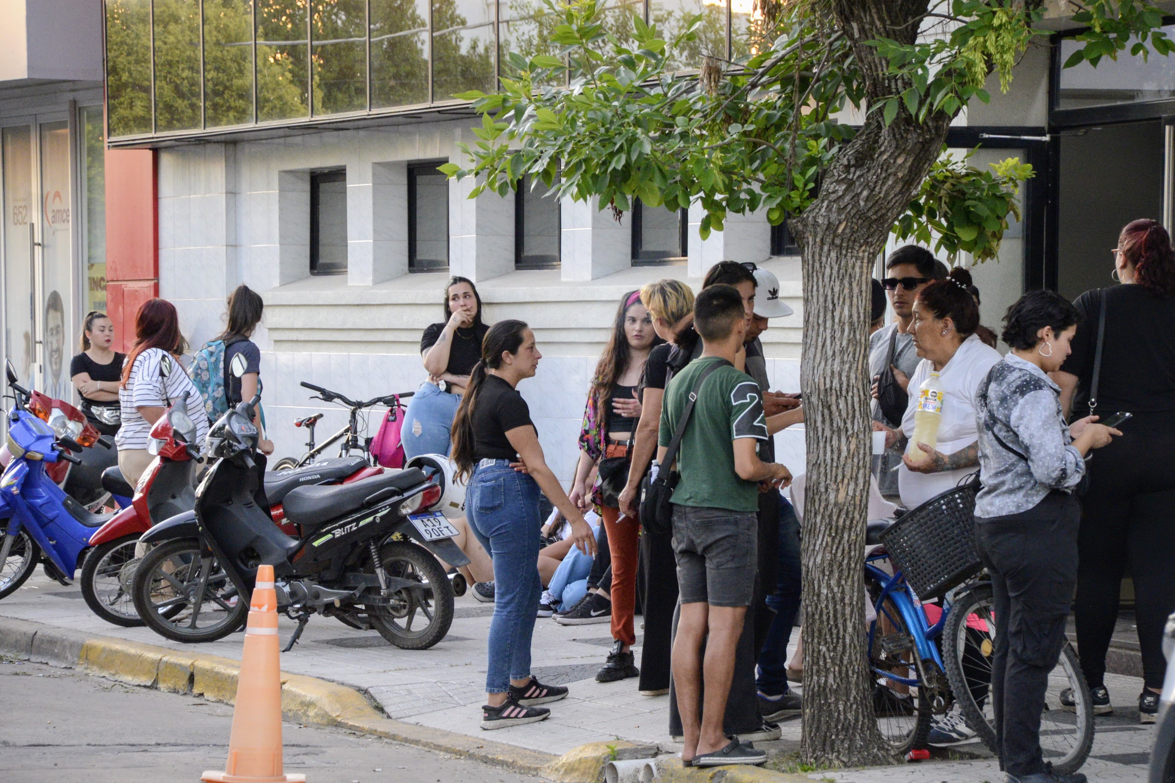 San Lorenzo: en medio del dolor y el pedido de justicia, despiden los restos de Sofía Delgado