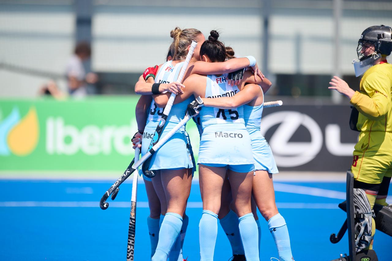 Las Leonas