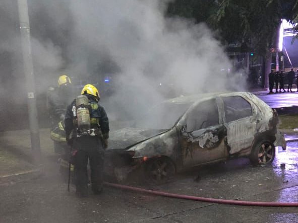 auto incendiado
