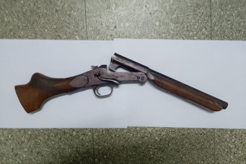 Detuvieron a un hombre que amenazó a su suegra con una escopeta ...